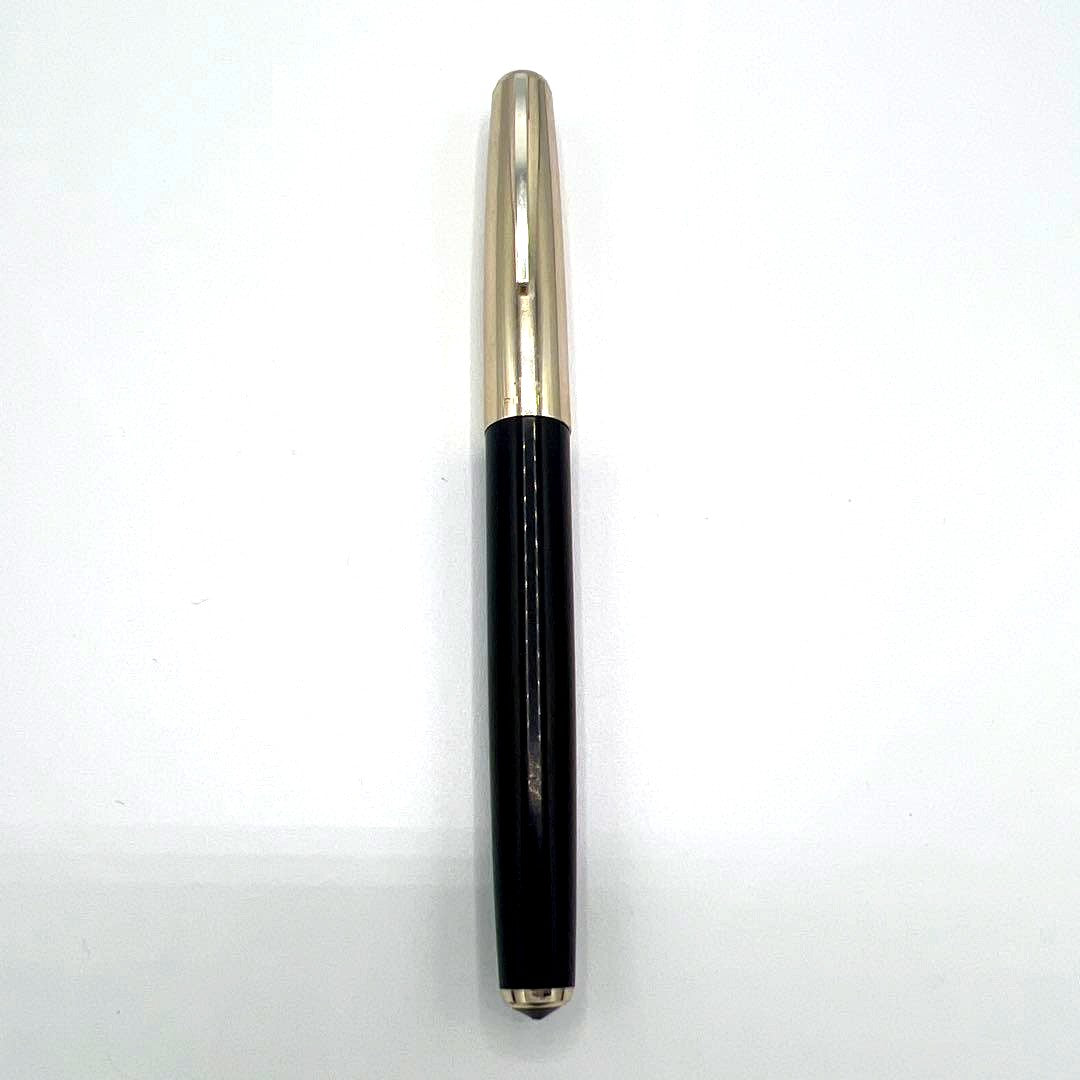 Pilot 14K fountain pen with gold nib and full name engraved on the barrel