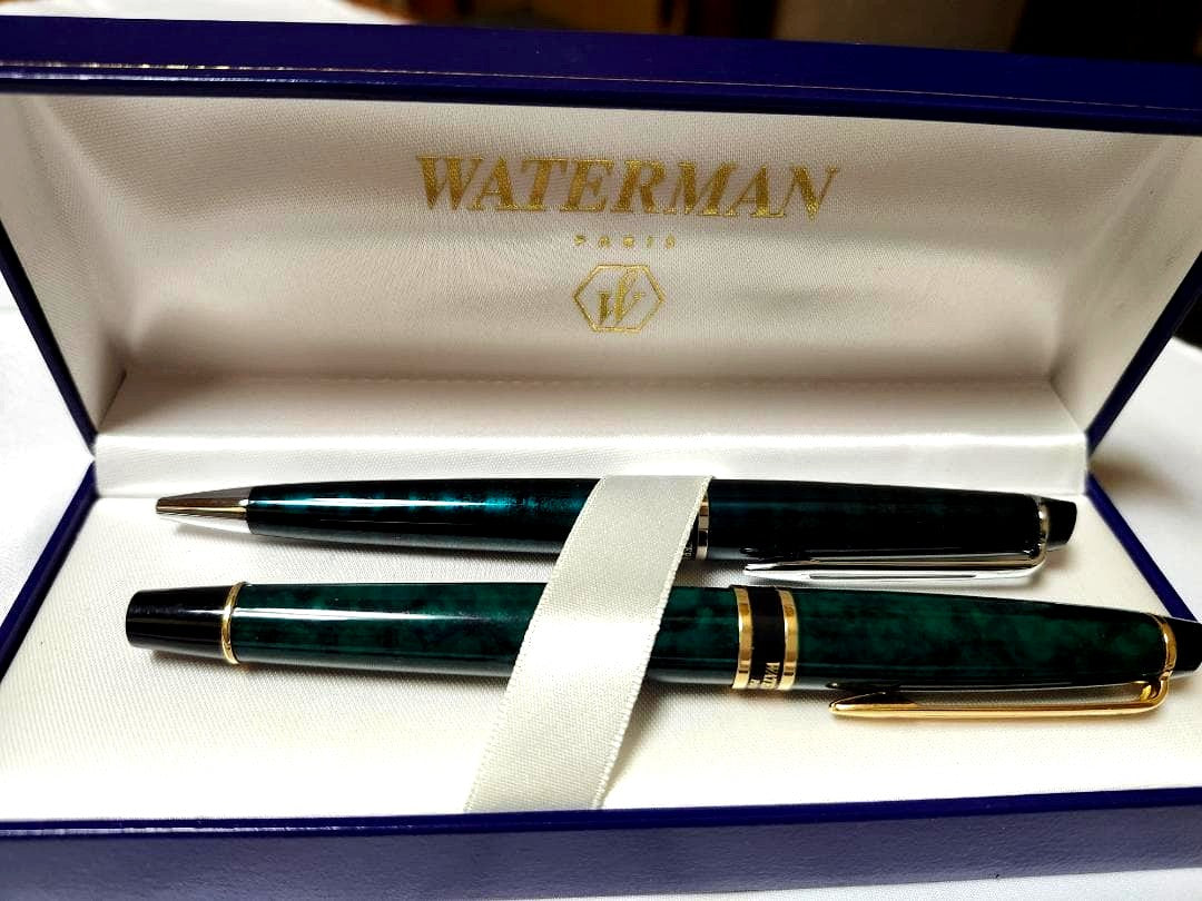 Waterman pen set with dark green and black marble fountain pen and black ballpoint pen from France Paris
