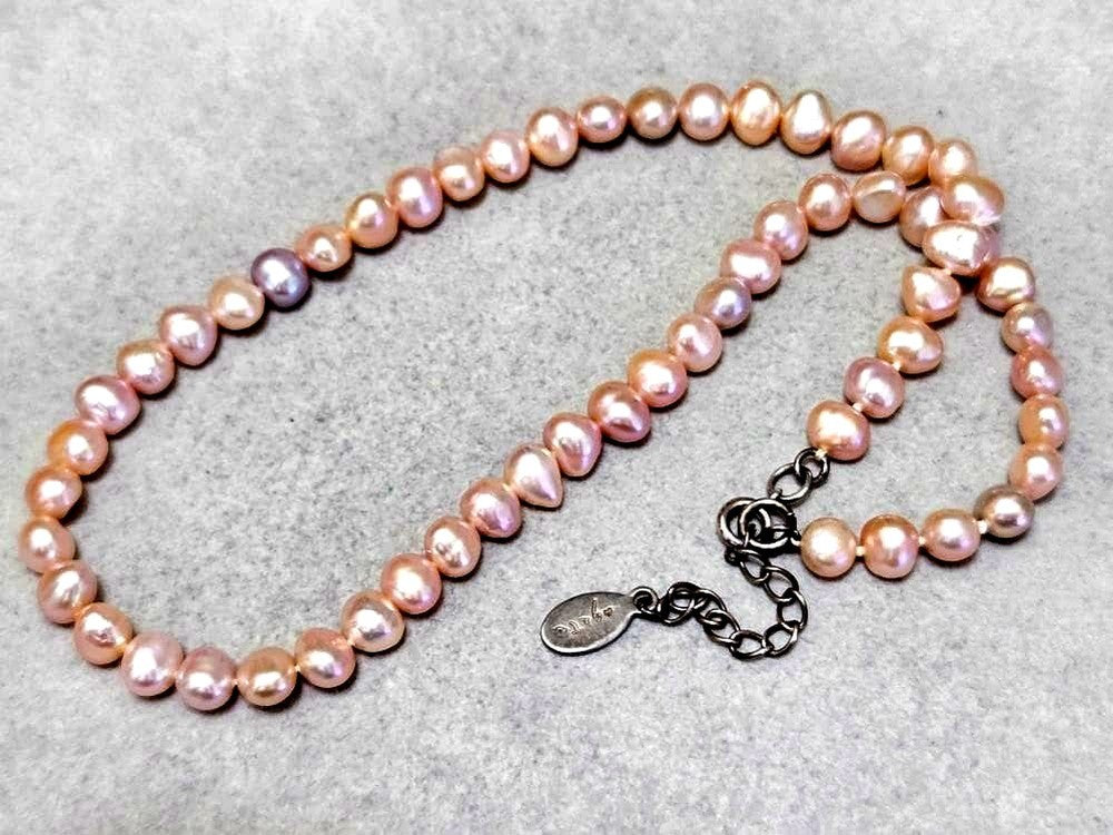 agete pink freshwater pearl silver necklace with 40cm length shown on white background