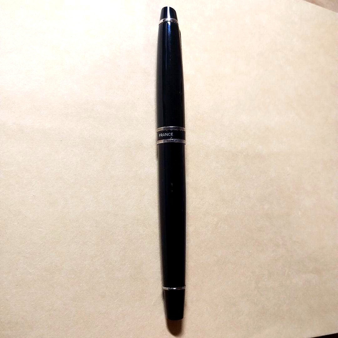 WATERMAN Expert Black Fountain Pen made of black resin with silver accents, shown capped