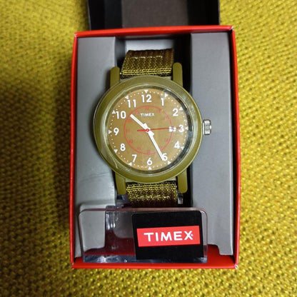 TIMEX BRIEFING オリーブグリーン Men's Watch — Japanese