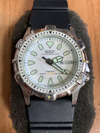 Citizen 6B08 Quartz Men's Watch — Japanese