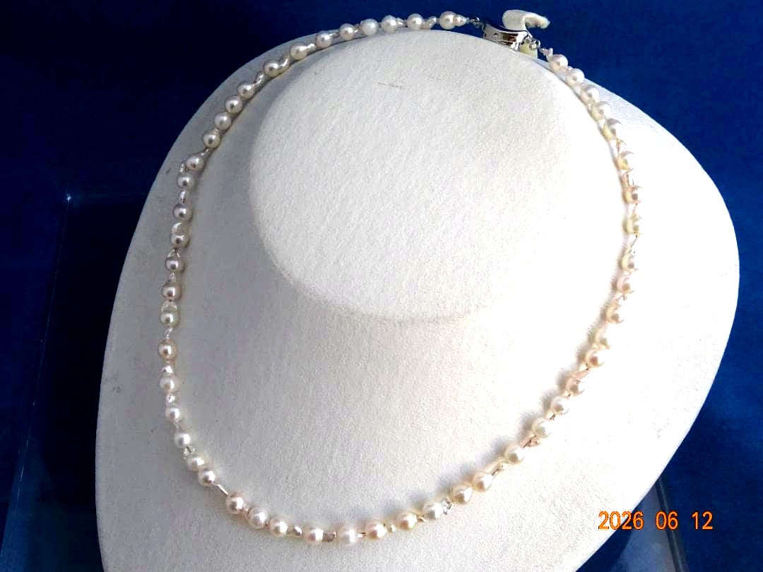 Akoya Pearl Baby Necklace with 5-5.5mm pearls and one-touch SV925 rhodium clasp
