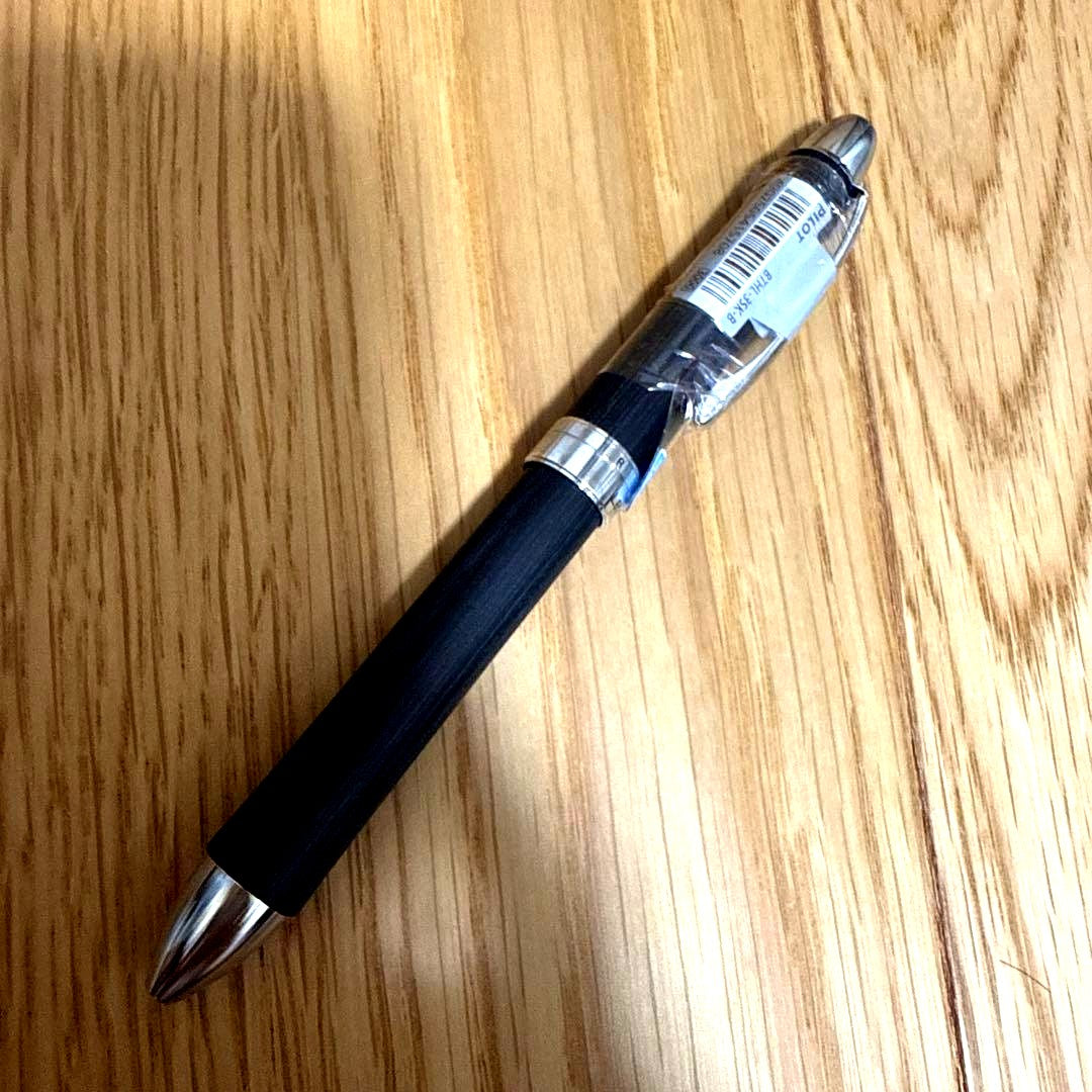 Pilot LEGNO Regno ballpoint pen with 0.5mm tip in black color