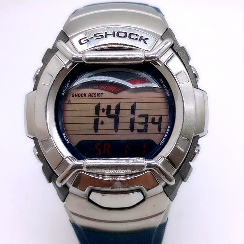 Casio G-Shock G-3310 watch in used condition with color-changing text and new battery, Japan import