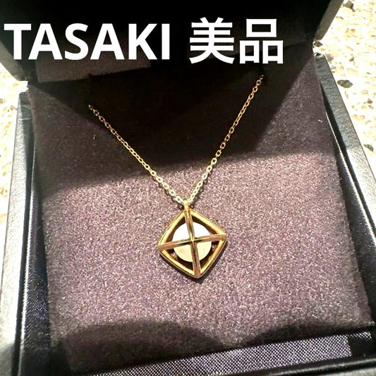 TASAKI Refined Reverion Neo Pearl Necklace featuring elegant white Akoya pearls