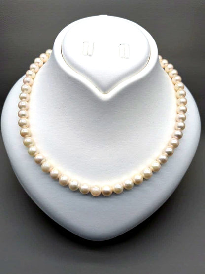 Akoya genuine white pearl necklace with 7.5-8mm pearls and silver clasp, 41.7cm long