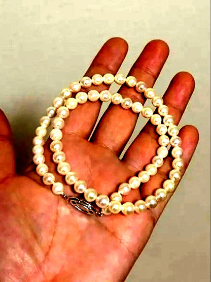 Akoya pearl necklace with silver marking featuring 6mm pearls and 41cm length