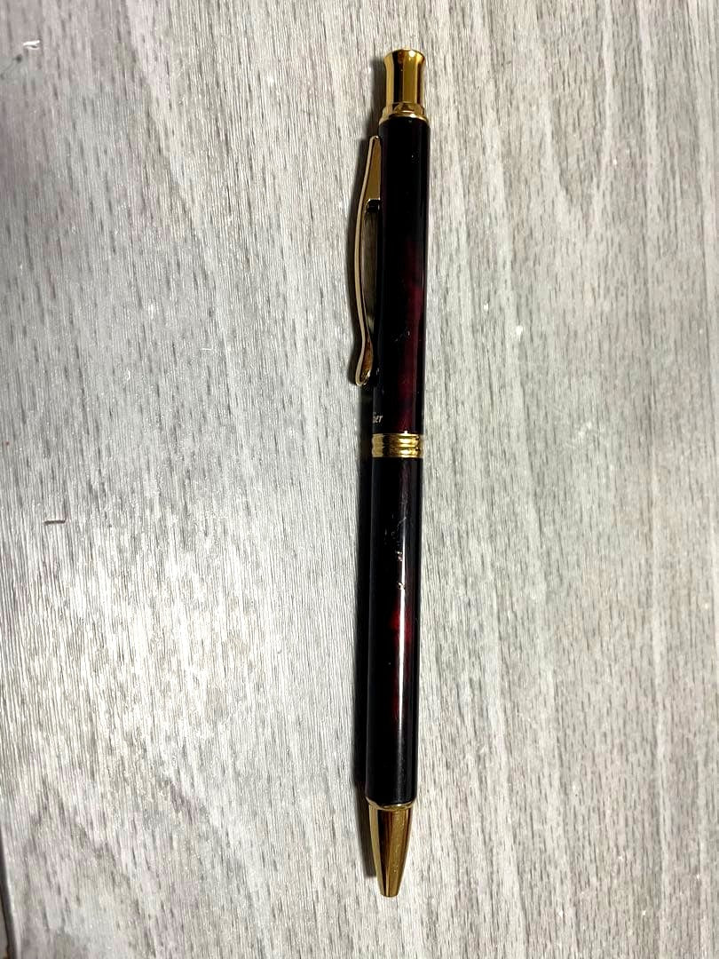 Pilot Cavalier ballpoint pen with red marble barrel and axis, old discontinued model, unused condition