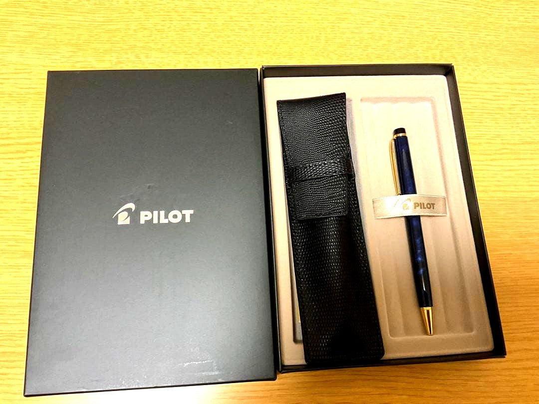 PILOT ballpoint pen blue model Z-GR-SBN with included protective case shown