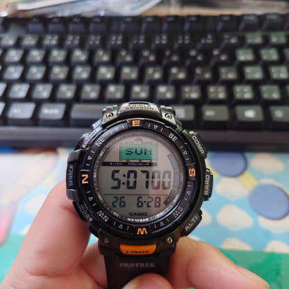 CASIO PRG-40 Digital Men's Watch — Japanese