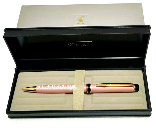 Pilot Grand Se oil-based ballpoint pen in pearl pink color with sleek design
