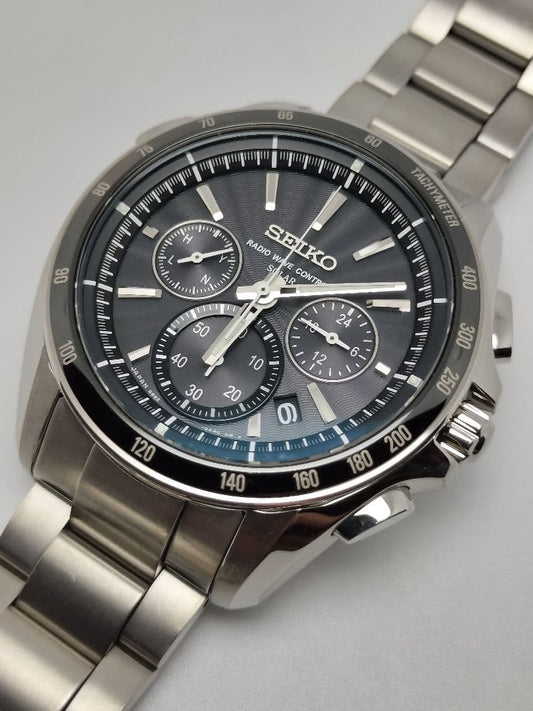 SEIKO 8B82 Solar Men's Watch — Japanese