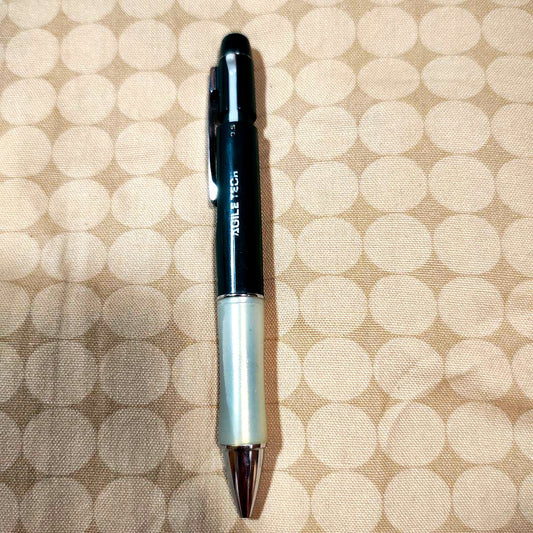 PILOT Dr. Grip 1+1 multi-function pen with black ink and 0.5mm mechanical pencil, 14.5 cm length