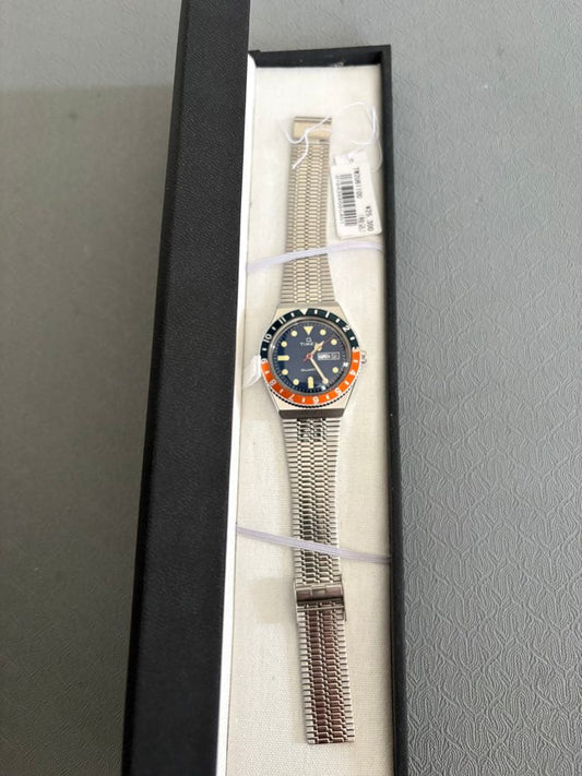TIMEX TW2U61100 Quartz Men's Watch — Japanese