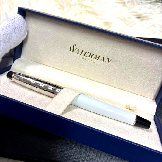 WATERMAN PARIS ballpoint pen with black barrel and chrome accents, 140 mm length, 13 mm diameter