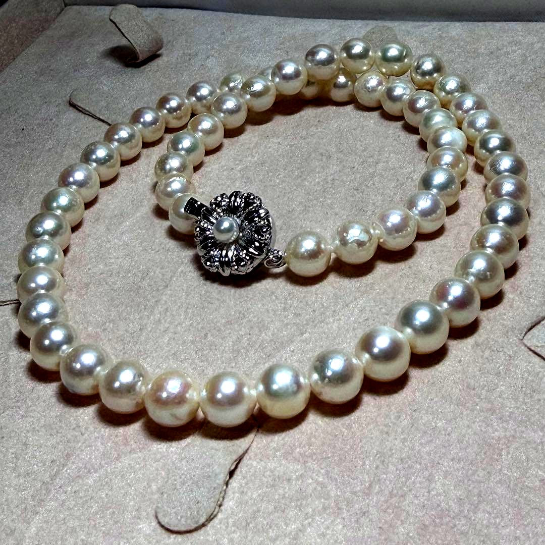 Honmei Akoya pearl necklace with 7-7.5mm pearls and silver fittings, 43cm length