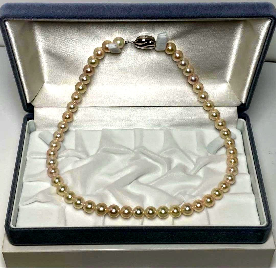D2215 large Akoya pearl necklace with 8.0-8.5mm pearls measuring 42 cm length