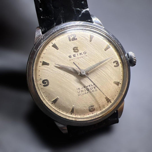 SEIKO 1950s Red Mechanical 15J Manual Wind S Mark Men's Watch — Japanese