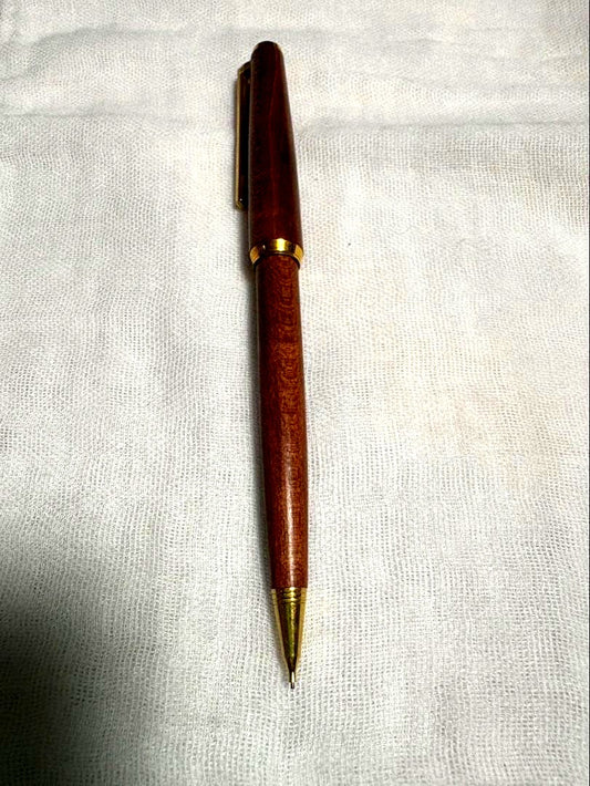 PILOT 0.5 CUSTOM mechanical pencil made of Japanese Zelkova wood with a 0.5mm lead tip