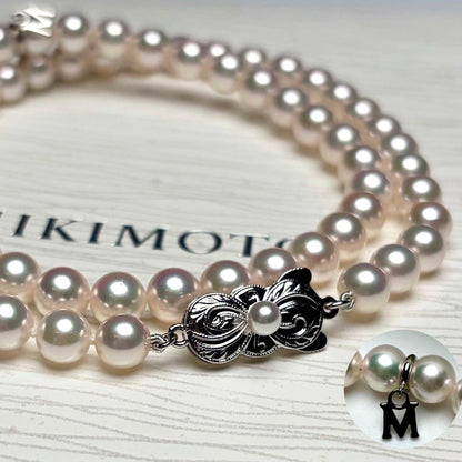 Mikimoto Akoya pearl necklace with white rosé interference pearls and silver M-Charm clasp, 43cm length