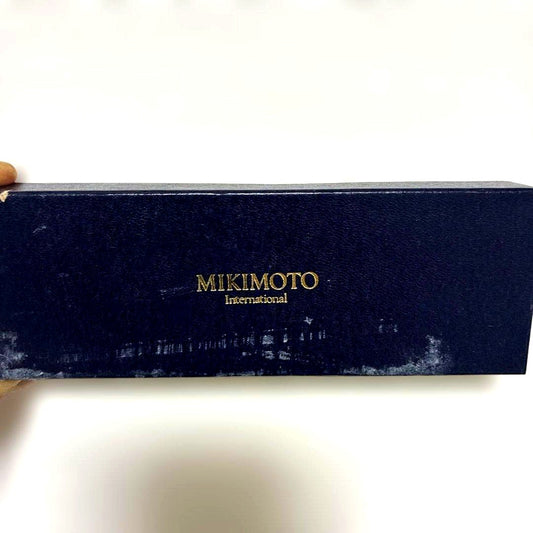 MIKIMOTO International ballpoint pen with pearl decoration and compatible with SK-8 and A.T. CROSS refills