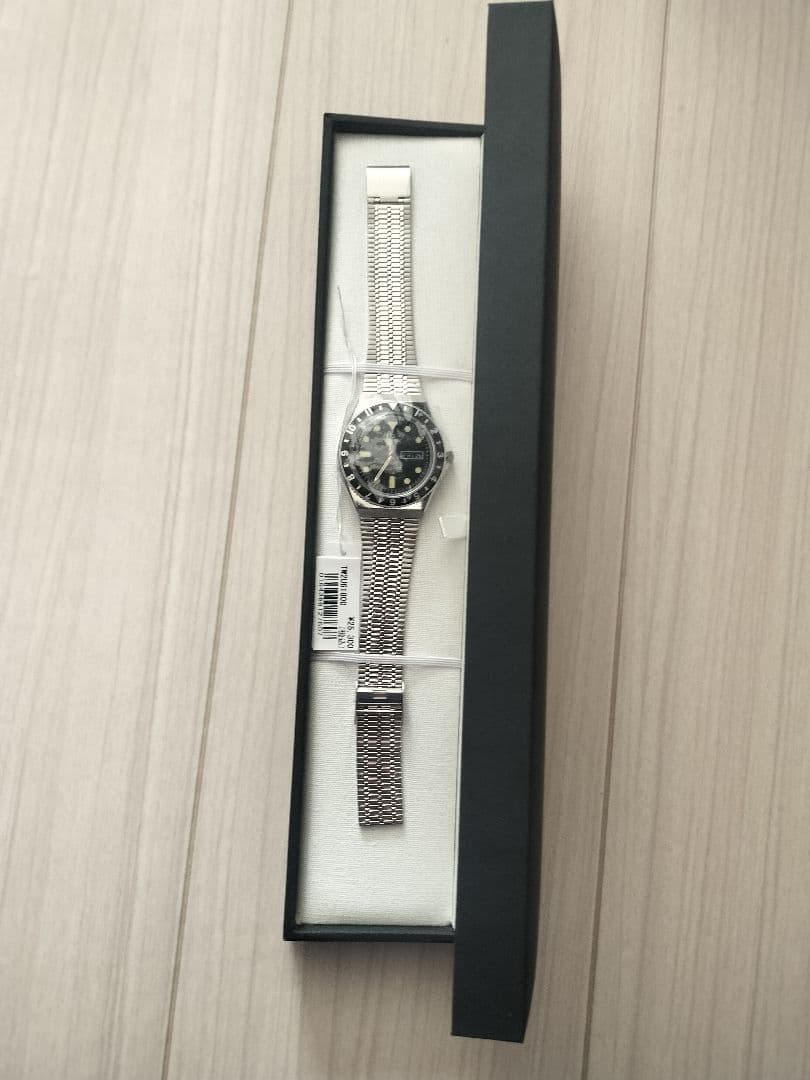 TIMEX Q TIMEX ブラックステンレス メッシュ Quartz Men's Watch — Japanese