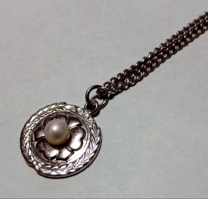 Mikimoto SV Baby Pearl Silver Necklace with a 40cm silver chain and 1.3cm pearl pendant