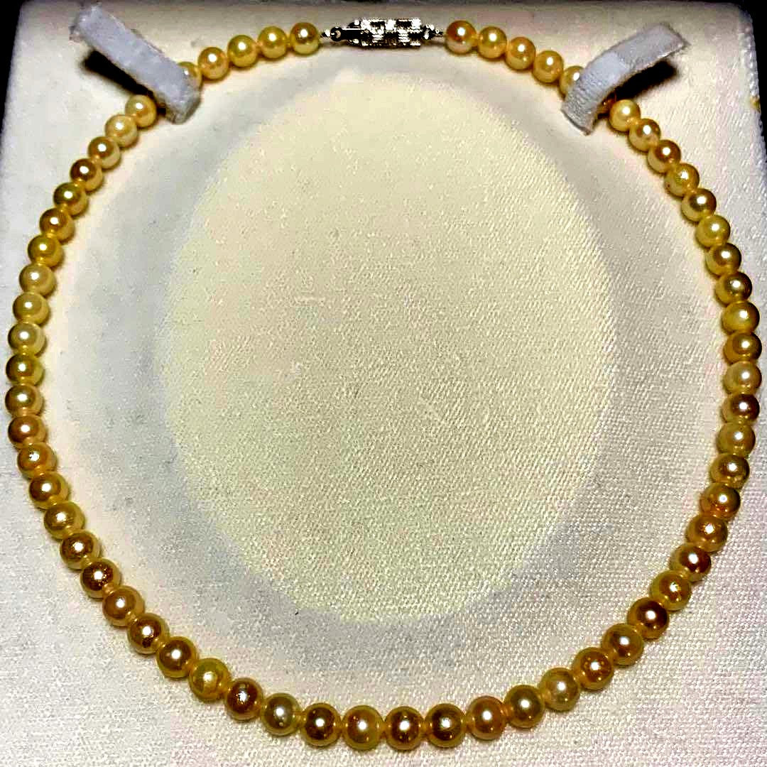 Akoya pearl necklace in SV silver with 42 cm length and round white pearls sized 6.0 to 6.5 mm
