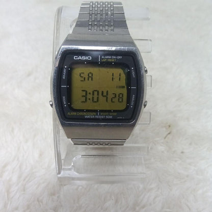 CASIO VINTAGE 1980's CASIO AA-91W Digital Men's Watch — Japanese