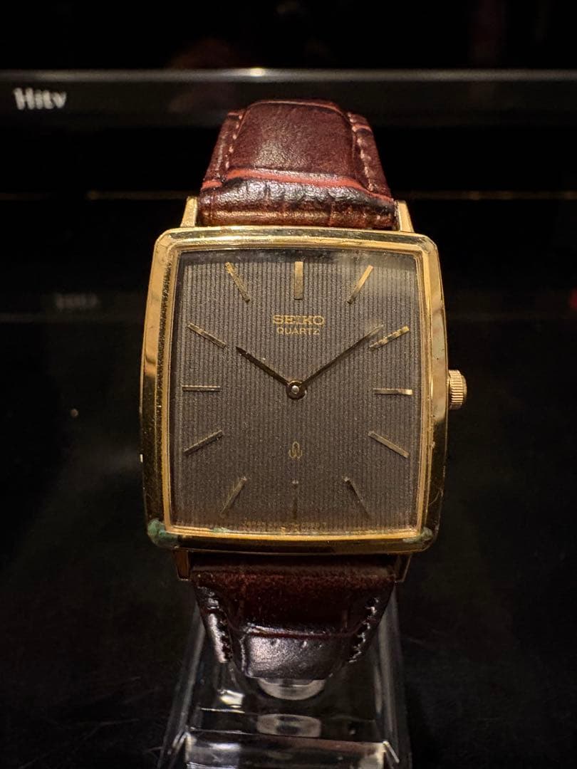 SEIKO V161-0AJ0 Quartz Men's Watch — Japanese