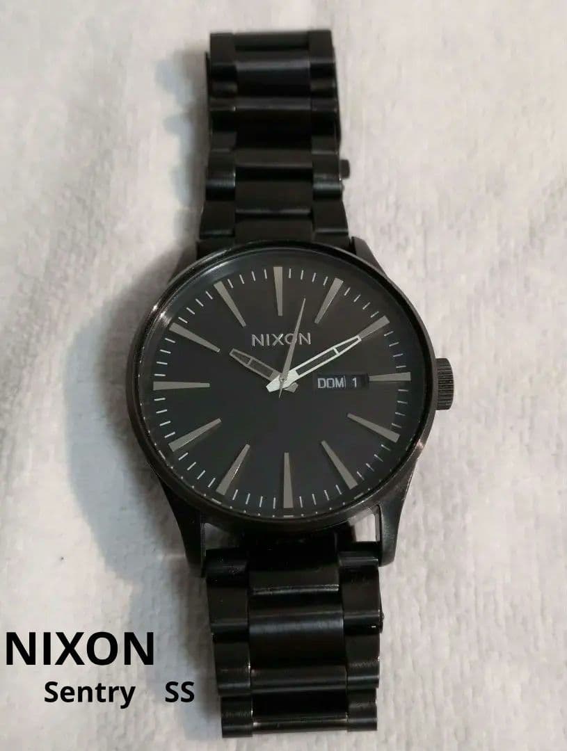 NIXON Sentry SS Analog Men's Watch — Japanese