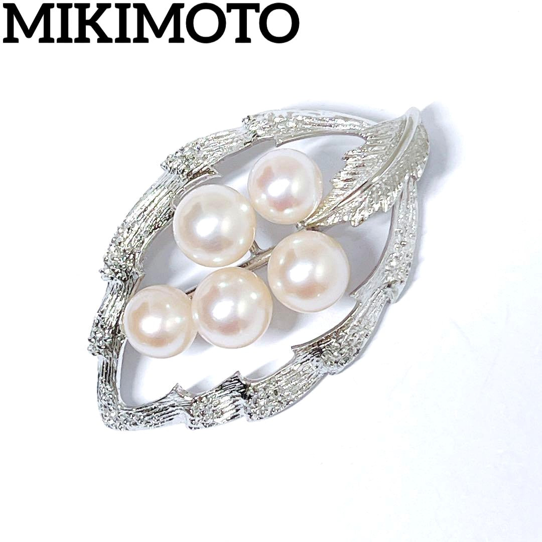MIKIMOTO pearl necklace top featuring 6.2-6.8mm pearls on silver material shown on white background