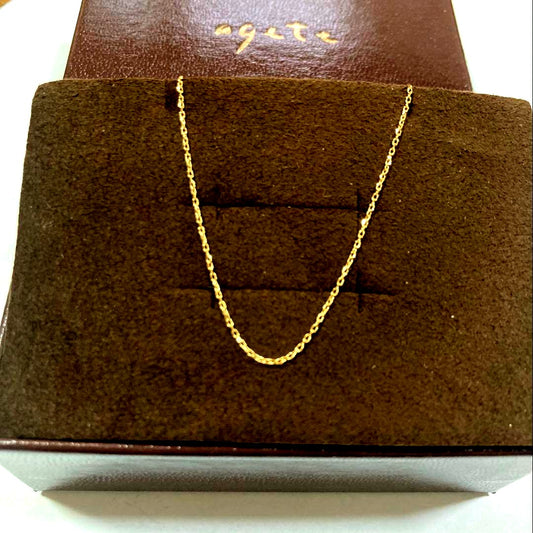 Aguat K18 yellow gold necklace chain measuring 45 cm length