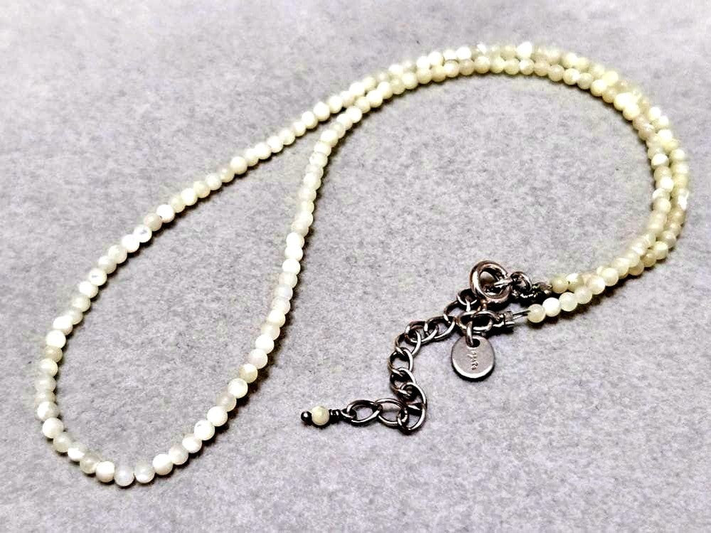 Agete Pearl Silver Necklace 42733 with 41cm length, featuring pearls on a silver chain, shown against white background