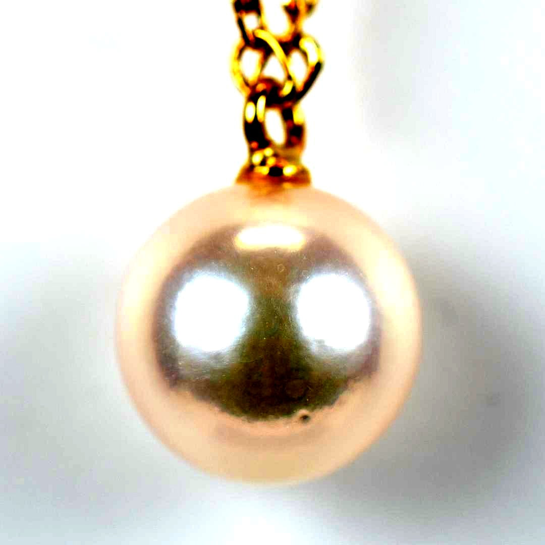 Mikimoto necklace with single 7mm Akoya pearl on 18K yellow gold chain, 40cm length, Mikimoto engraving visible