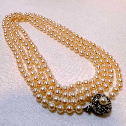 Silver Acoya 2-strand baby pearl necklace with 4.4-4.8mm pearls and 123cm chain length