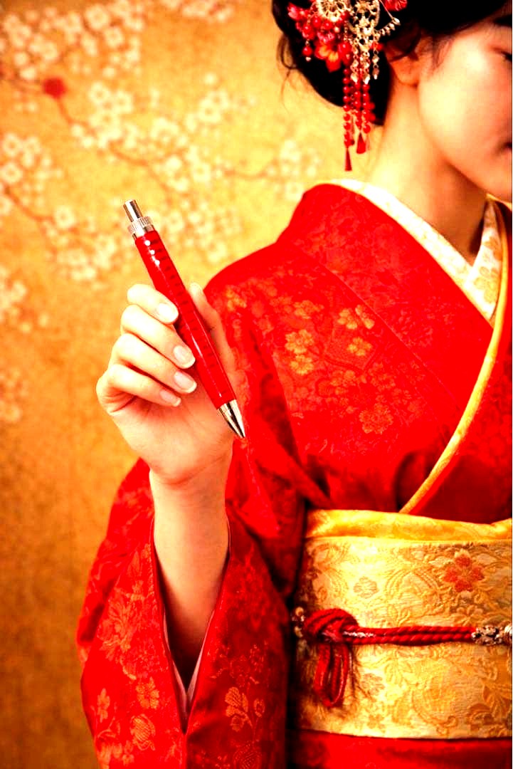 Yamada Wooden Pen with red hishihana lacquer finish made from highly figured tochi wood and benibana dye