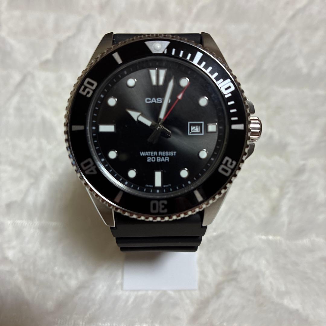 CASIO MDV-107 Quartz Men's Watch — Japanese