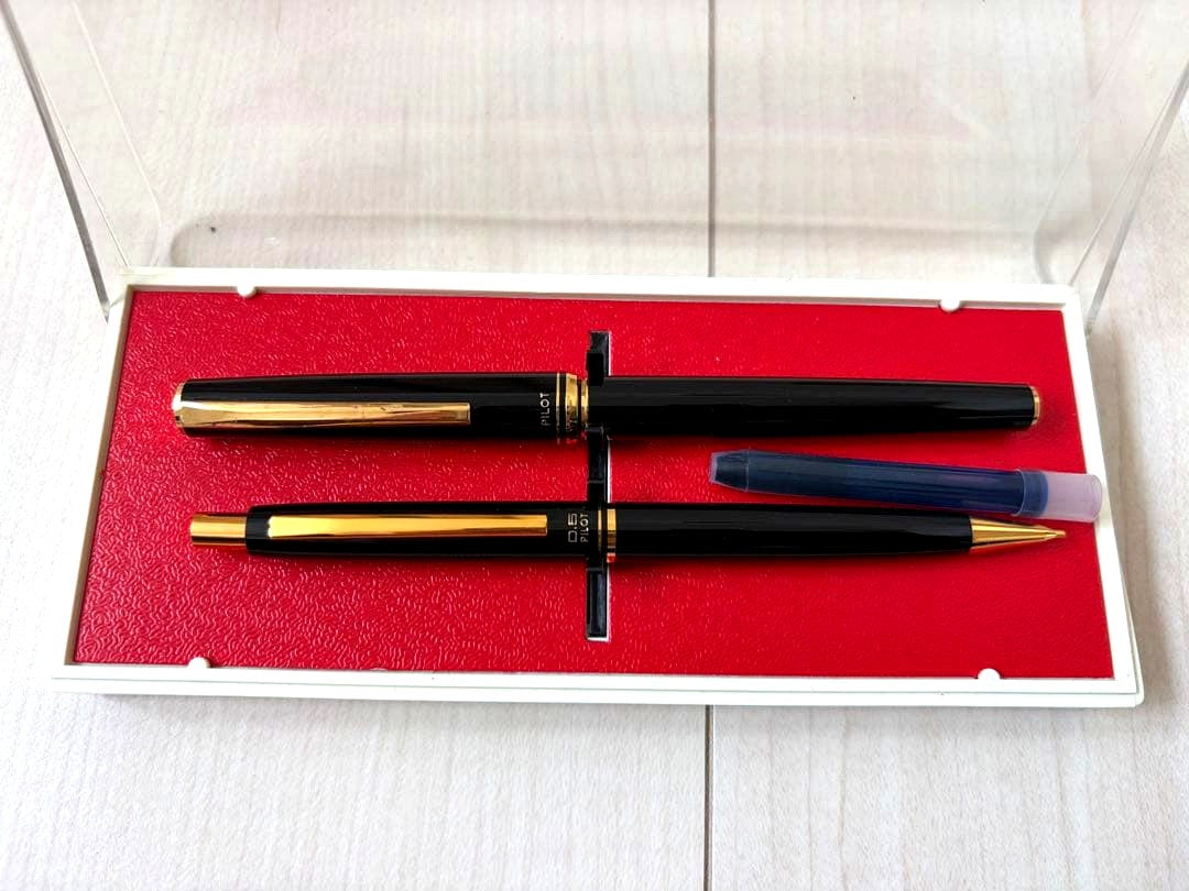Pilot fountain pen and mechanical pencil set F-B with original box, showing slight aging and gold faded cap