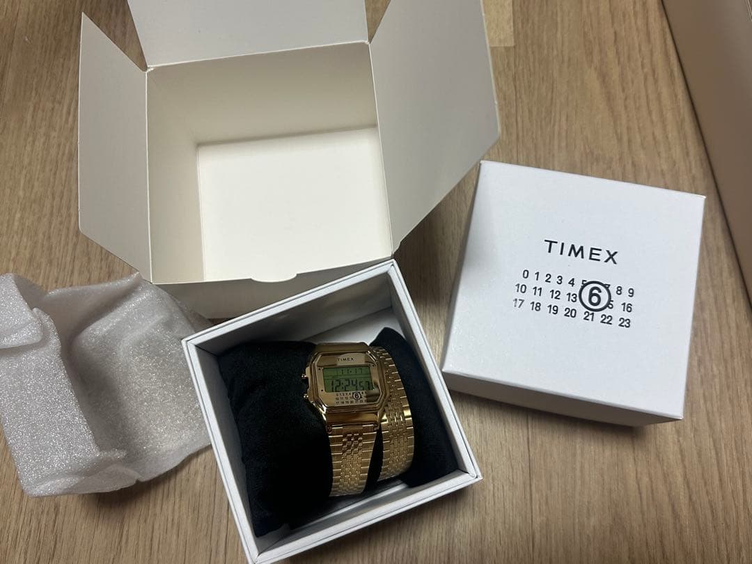 TIMEX T80 Gift Set Digital Men's Watch — Japanese