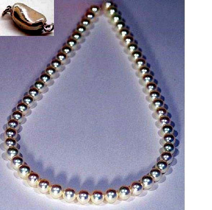 Akoya pearl necklace featuring 7.5 to 8mm round pearls with thick wrap and certification